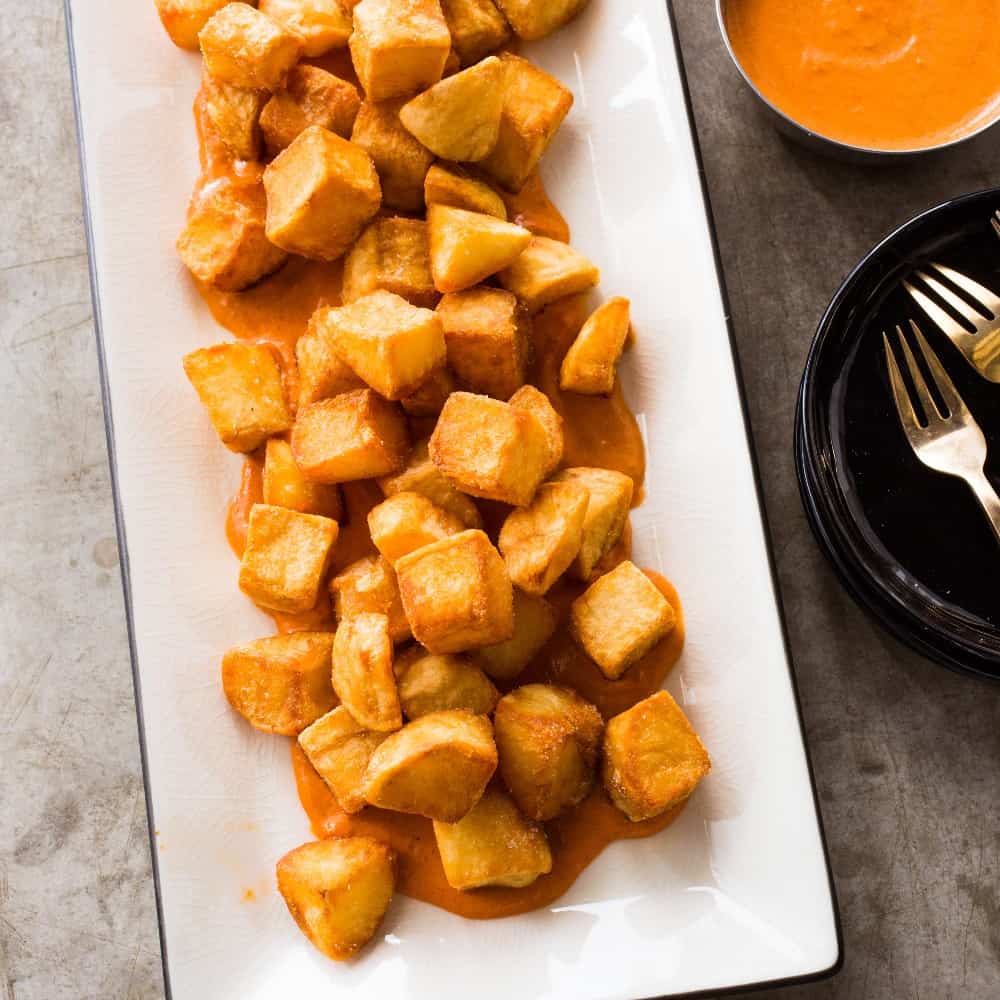 Картофель по-испански: (Patatas bravas) 5 Картофель по-испански