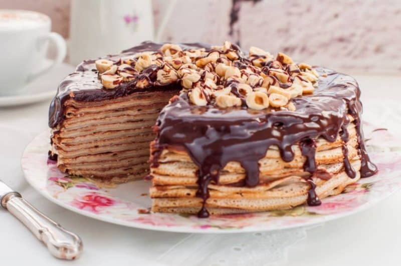 Тортик из блинчиков: шоколадное настроение - быстрый и вкусный десерт 5 Тортик из блинчиков: шоколадное настроение - быстрый и вкусный десерт