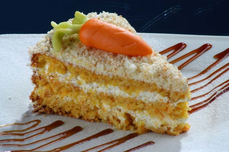 Морковный торт: десерт с прослойкой вкуснейшего крема – полезная выпечка для вашей семьи! 4 Морковный торт: десерт с прослойкой вкуснейшего крема – полезная выпечка для вашей семьи!