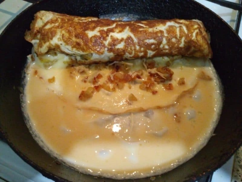 Омлет с сыром: невероятно вкусный завтрак. Готовьте хоть каждый день! 8 Омлет с сыром: невероятно вкусный завтрак. Готовьте хоть каждый день!