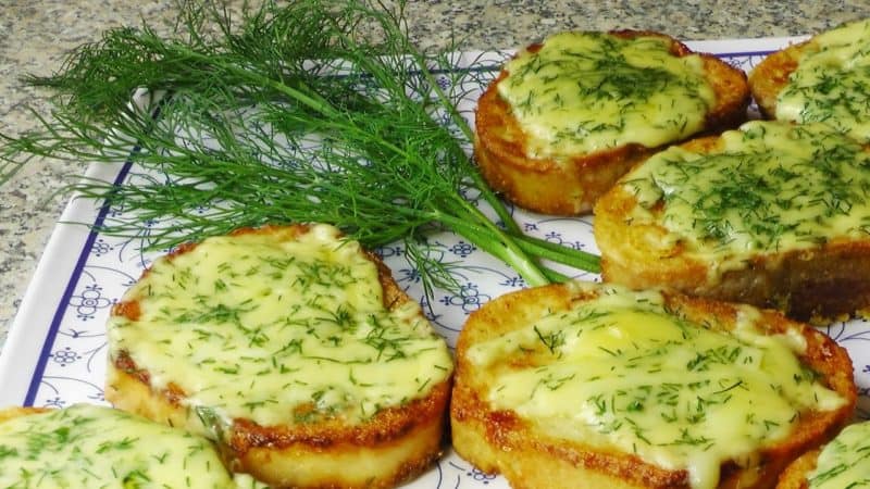 Гренки с сыром в духовке: вкусный завтрак или перекус всего за 15 минут 9 Гренки с сыром в духовке: вкусный завтрак или перекус всего за 15 минут