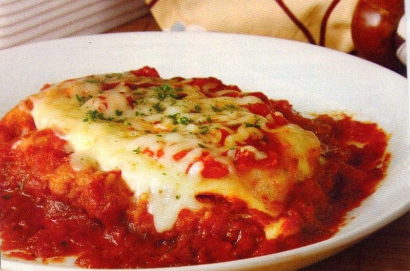 Куриные грудки в томатном соусе в духовке: нежное мясо с сыром 9 Куриные грудки в томатном соусе в духовке: нежное мясо с сыром