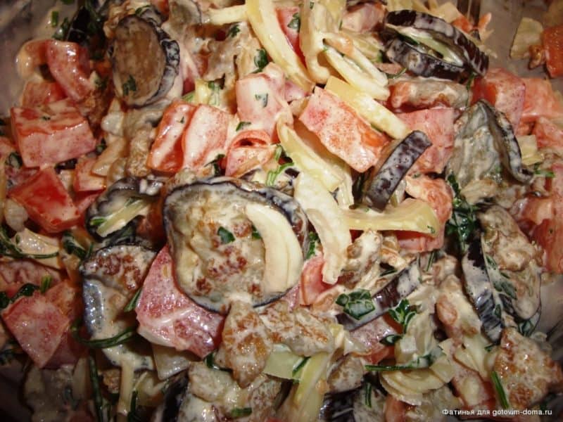 Салат из баклажанов с мясом: находка для хозяюшек! 7 Салат из баклажанов с мясом: находка для хозяюшек!