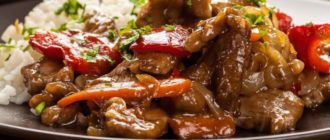 Свинина с болгарским перцем и луком: очень аппетитное и вкусное блюдо 1