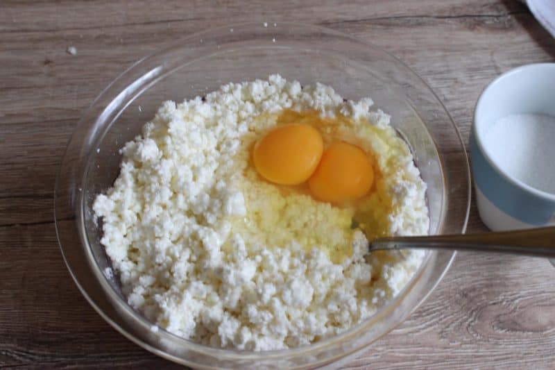 Творожный пирог с ягодами: нежный, вкусный – уж точно покорит любого 8 Творожный пирог с ягодами: нежный, вкусный – уж точно покорит любого
