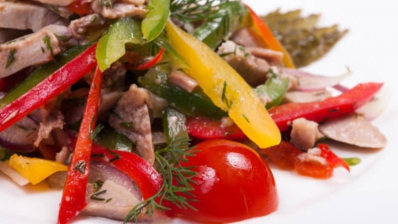 Салат с мясом и овощами: невероятно вкусная закуска 11 Салат с мясом и овощами: невероятно вкусная закуска