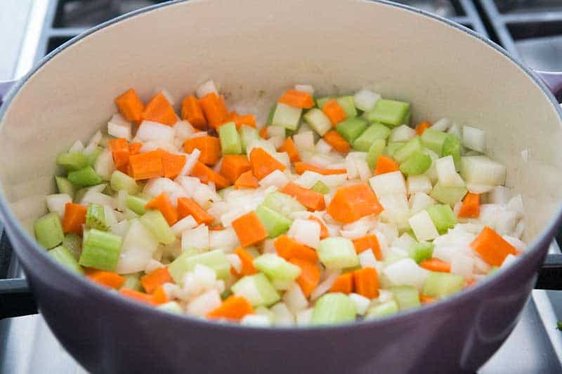 Очень вкусный и насыщенный с детства знакомый гороховый суп с ароматными сухариками 9 Очень вкусный и насыщенный с детства знакомый гороховый суп с ароматными сухариками