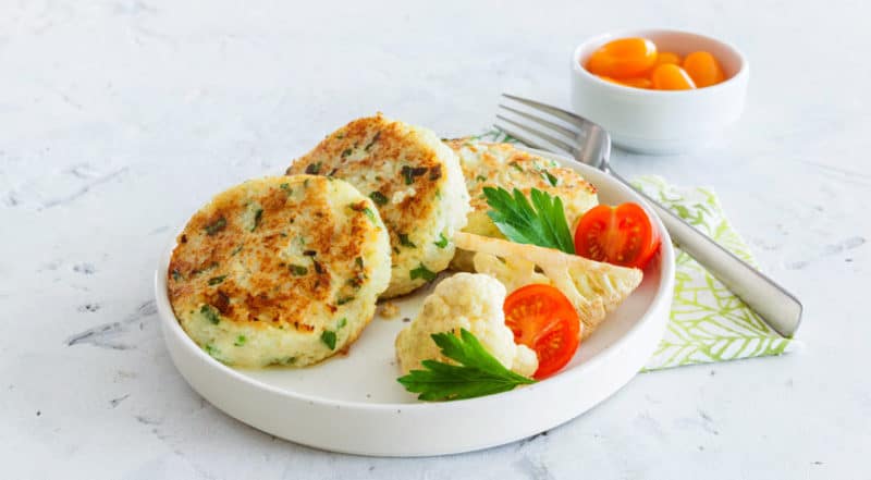 Котлеты из цветной капусты: очень нежные, сочные, вкусные, с хрустящей аппетитной корочкой 13 Котлеты из цветной капусты: очень нежные, сочные, вкусные, с хрустящей аппетитной корочкой