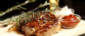 Стейк из свинины на сковороде: сочное мясо для сытного ужина 4