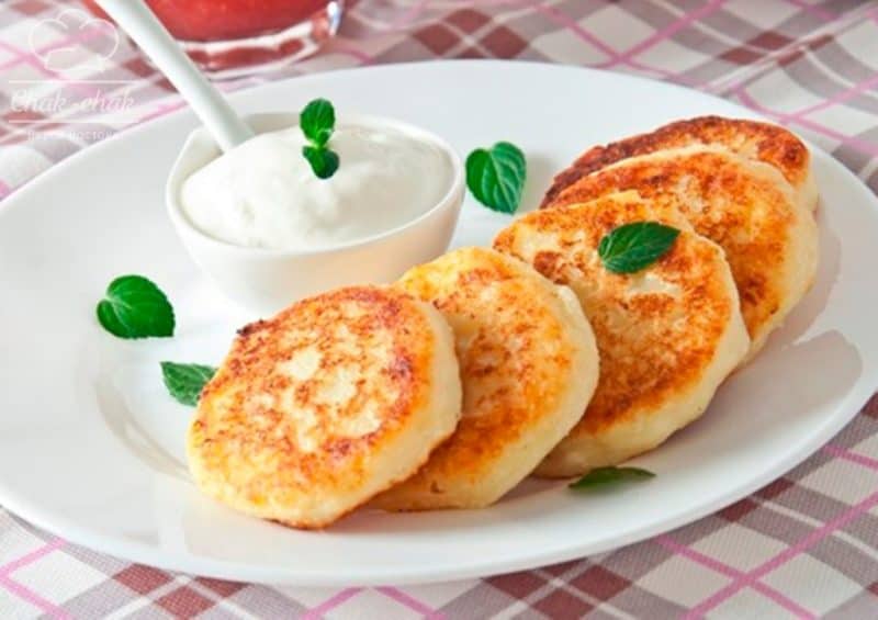 Классические сырники на сковороде : вкусный завтрак для всей семьи 7 Классические сырники на сковороде