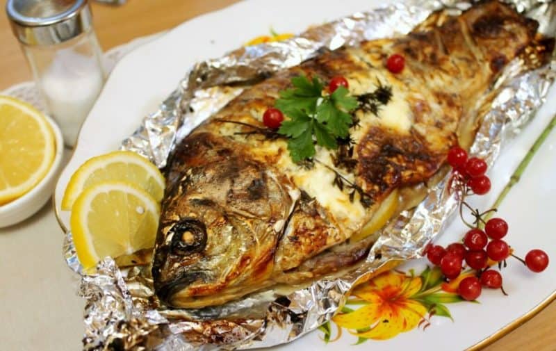 Запеченный карась