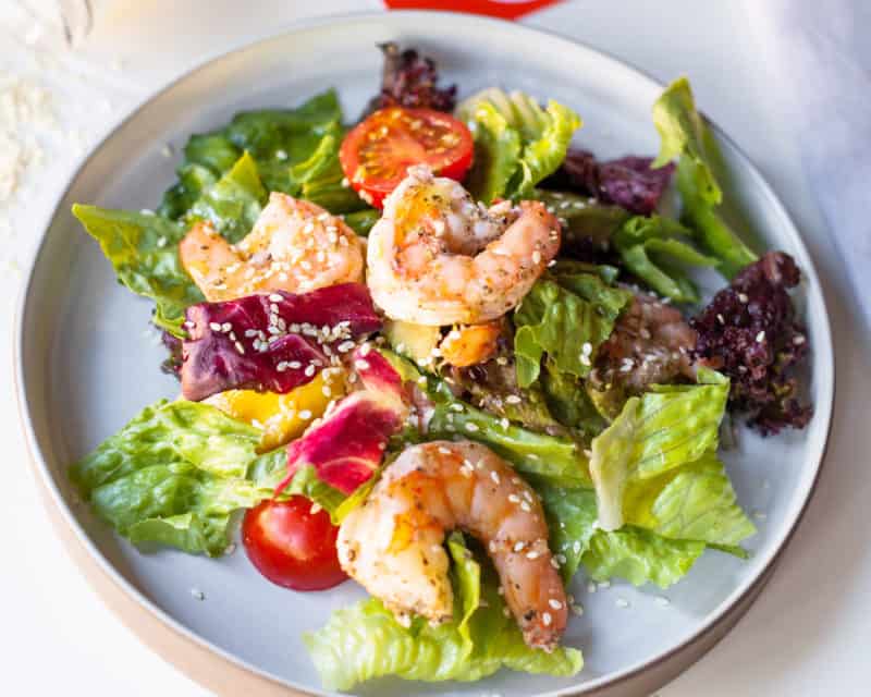 Салат с креветками и авокадо: лёгкий салат с ярким, сочным вкусом 5 Салат с креветками и авокадо