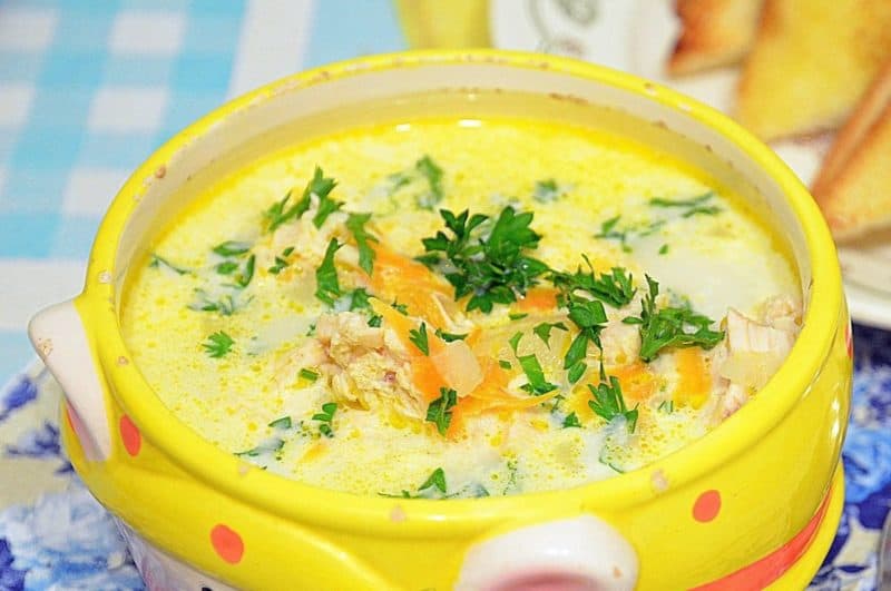Сырный суп с курицей: нежный вкус сыра отлично сочетается с грибами и курицей 5 Сырный суп с курицей