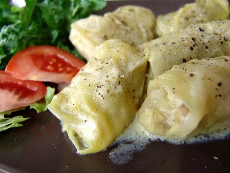 Голубцы в сметанном соусе