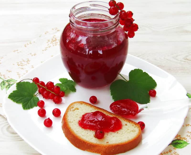 Желе из красной смородины
