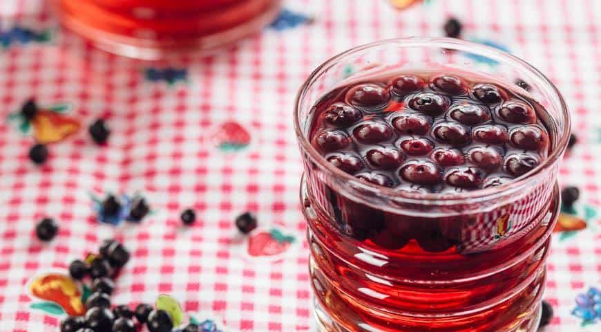 Компот из черники