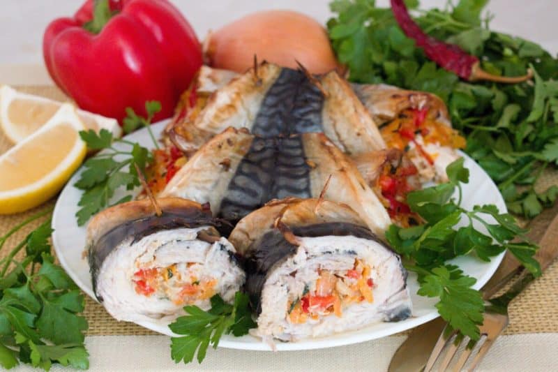 Рулет из скумбрии