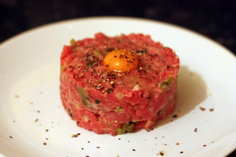 Тартар из говядины: вкусное и быстрое блюдо для любителей сырого мяса 5 Тартар из говядины
