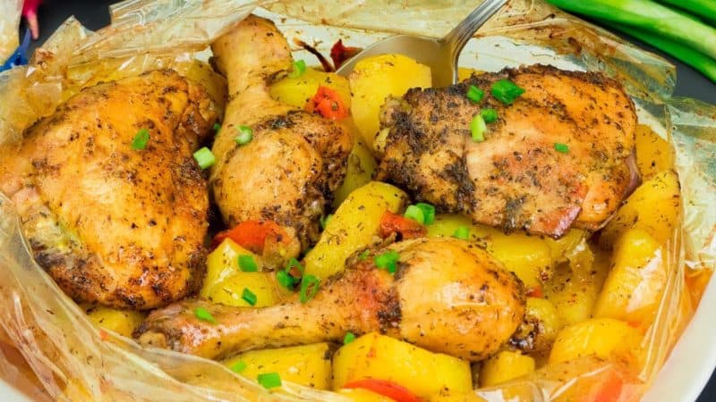 Куриные ножки с картошкой