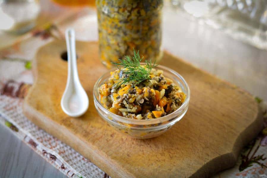 Грибная икра с чесноком