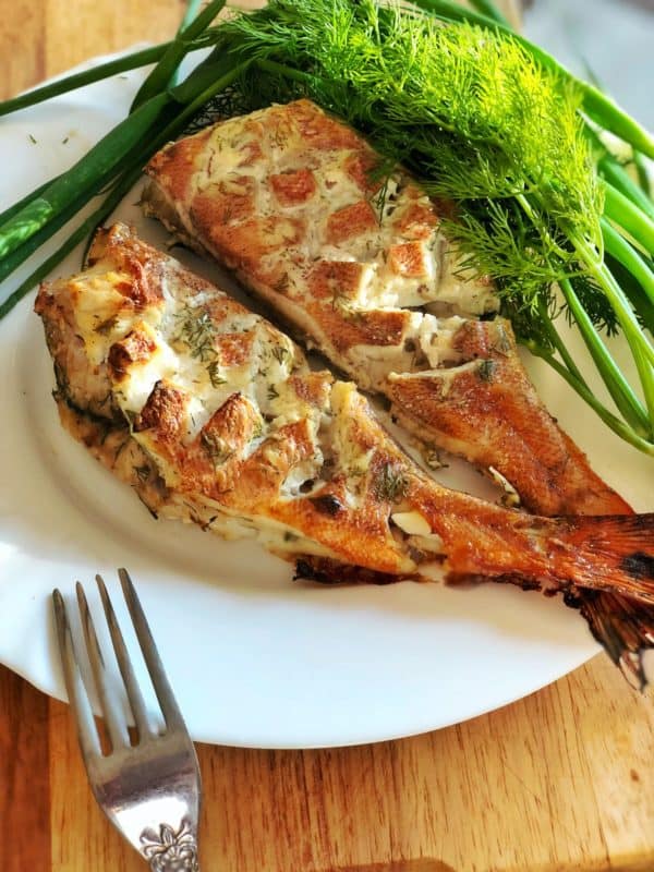 Запечённый морской окунь