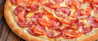 Домашняя пицца с колбасой: вкусная домашняя пицца с тонким воздушным тестом 26