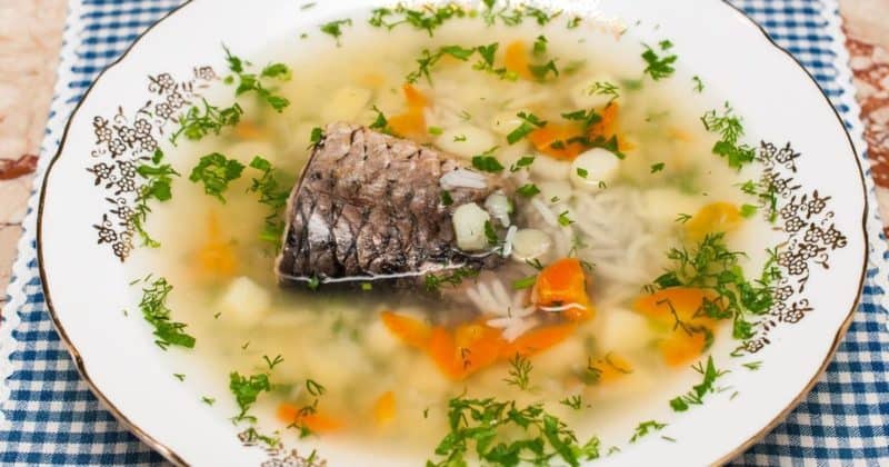 Рыбный суп с картошкой: обалденная уха, которая покорит своим вкусом 7 Рыбный суп с картошкой
