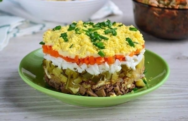 Салат с огурцами и куриной печенью: аппетитный салат, который очень просто приготовить 6 Салат с огурцами и куриной печенью
