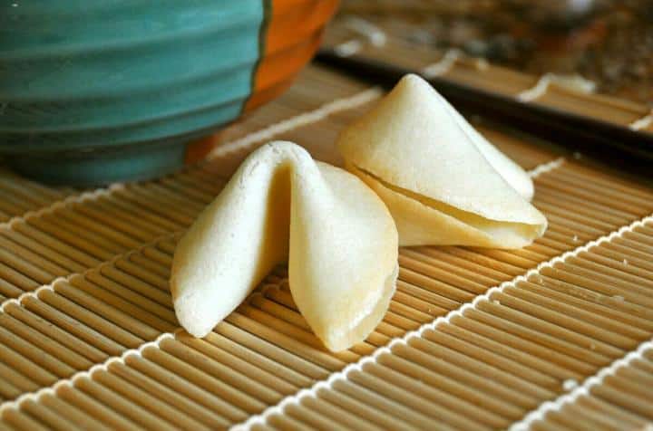 Печенье с предсказаниями: забавная идея для вкусного десерта 7 Печенье с предсказаниями