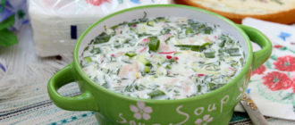 Окрошка с творогом и куриным филе. В первый раз приготовила с творогом год назад и теперь всегда так и готовлю! 5