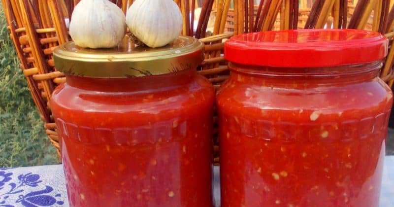 Холодная аджика без варки. Ароматная и оригинальная приправа для многих блюд 5 Холодная аджика без варки. Ароматная и оригинальная приправа для многих блюд