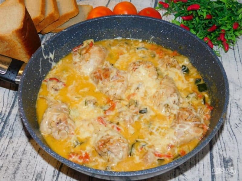 Курица с кабачками на сковороде. Простое и очень вкусное блюдо на каждый день 5 Курица с кабачками на сковороде. Простое и очень вкусное блюдо на каждый день