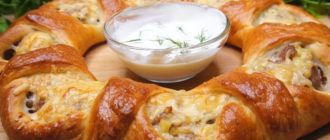 Пирог Ошеломительный с мясом. Сытный пирог с подачей в виде венка 15