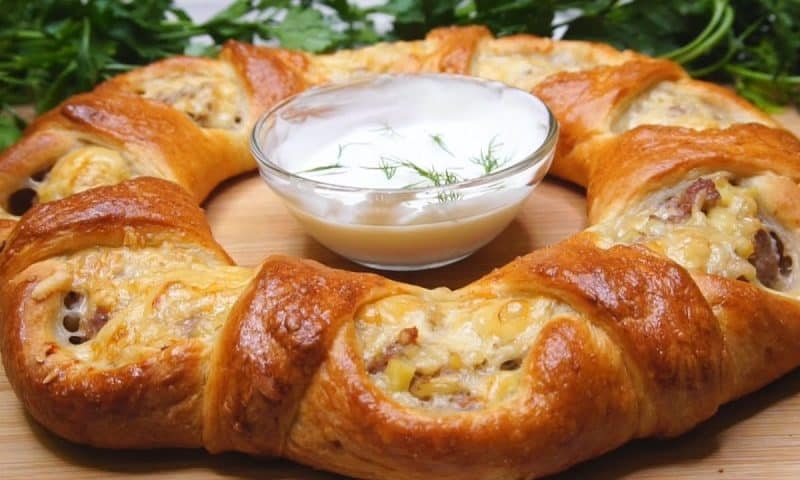 Пирог Ошеломительный с мясом. Сытный пирог с подачей в виде венка 4 Пирог Ошеломительный с мясом