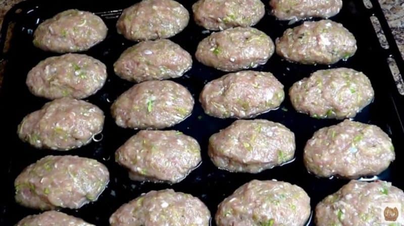 Котлета с кабачками в духовке. Простой и пошаговый рецепт 4 Котлета с кабачками в духовке
