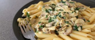 Макароны с грибами на сковороде. Сытный ужин на скорую руку 9