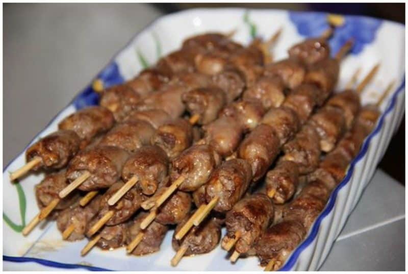 Маринованные куриные сердечки на шпажках. Мясная закуска, запечённая в духовке 3 Маринованные куриные сердечки на шпажках