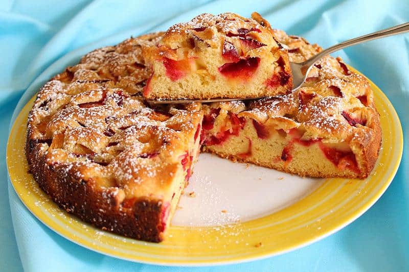Открытый пирог со сливами. Нежное, рассыпчатое лакомство с кисло-сладким вкусом 4 Открытый пирог со сливами