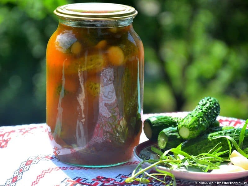 Маринованные огурцы с кетчупом чили. Хрустящее лакомство на всю зиму