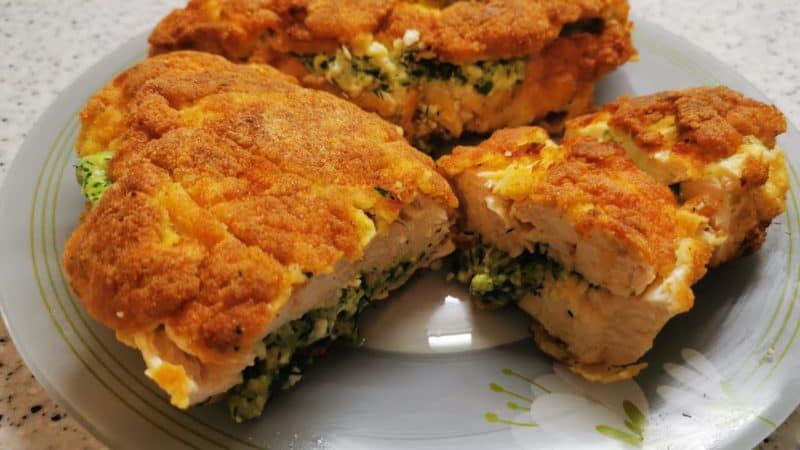 Пирог с курицей луком и сыром. Вкуснейшая закуска на скорую руку 4 Пирог с курицей луком и сыром