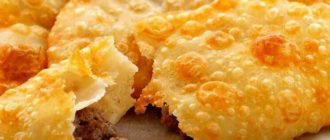 Сочные крымские чебуреки. Сытная закуска из слоёного теста 18