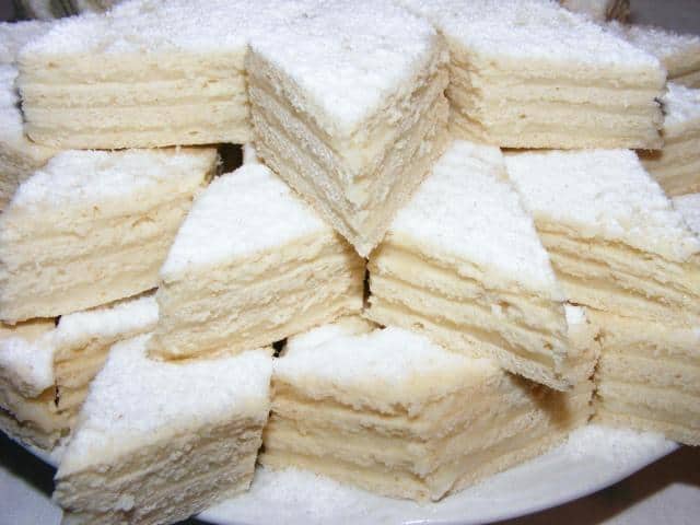 Воздушный торт Белоснежка. Праздничный рецепт для особого случая
