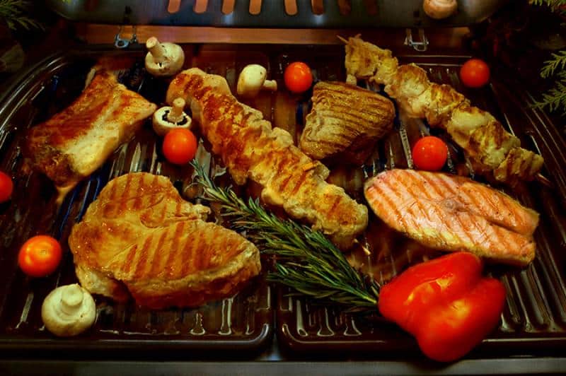 Грудинка А-ля гриль с гарниром. Мясо получается словно только что с решётки для гриля 5 Грудинка А-ля гриль с гарниром