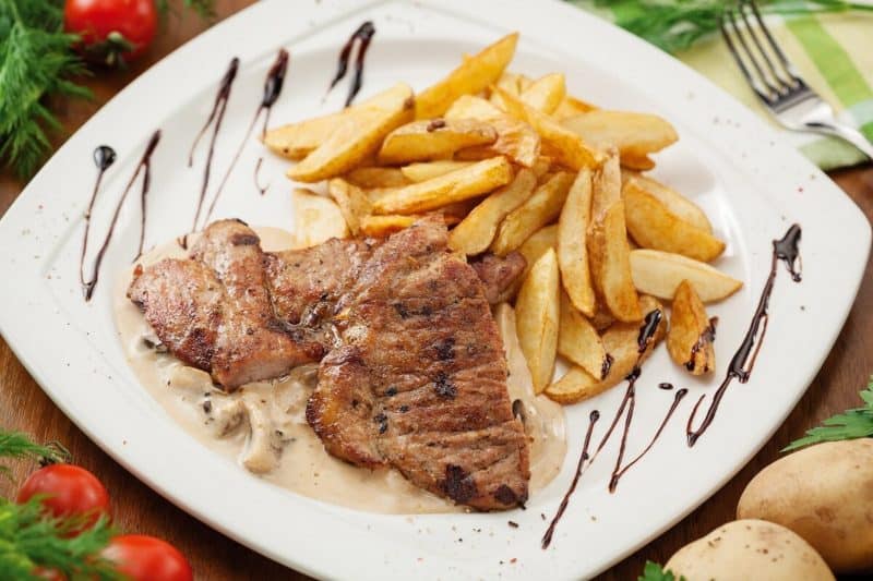 Грудинка А-ля гриль с гарниром. Мясо получается словно только что с решётки для гриля 6 Грудинка А-ля гриль с гарниром. Мясо получается словно только что с решётки для гриля