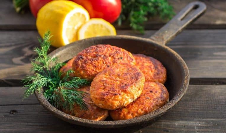 Котлеты из индейки по-португальски