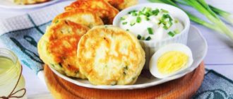 Оладьи с луком и яйцом. Отличная альтернатива любым пирожкам 1