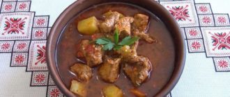 Бограч по-венгерски. Аппетитное блюдо с тушёным картофелем, мясом и овощами 11
