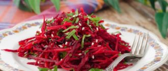 Витаминный салат из свеклы с яблоками. Это блюдо зарядит вас энергией на весь день 6