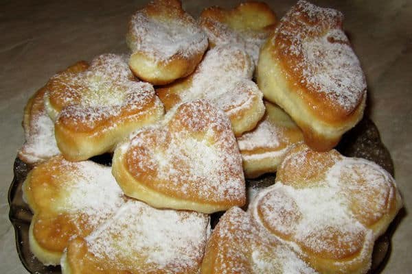Нежные пышки к чаю из теста на кефире. Готовить их одно удовольствие