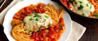 Паста с фаршем и овощами на сковороде. Оригинально, красиво и вкусно 11